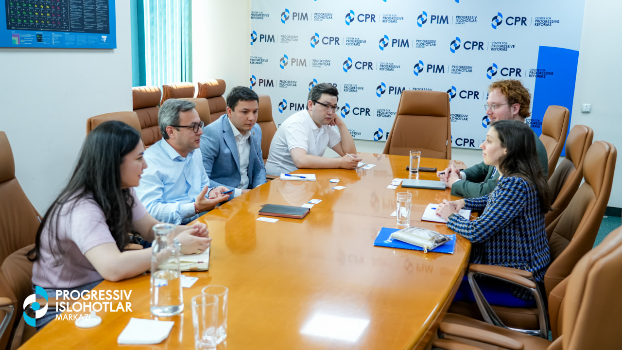 Niderlandiya xalqaro munosabatlar instituti ilmiy xodimlari bilan uchrashuv bo'lib o'tdi
